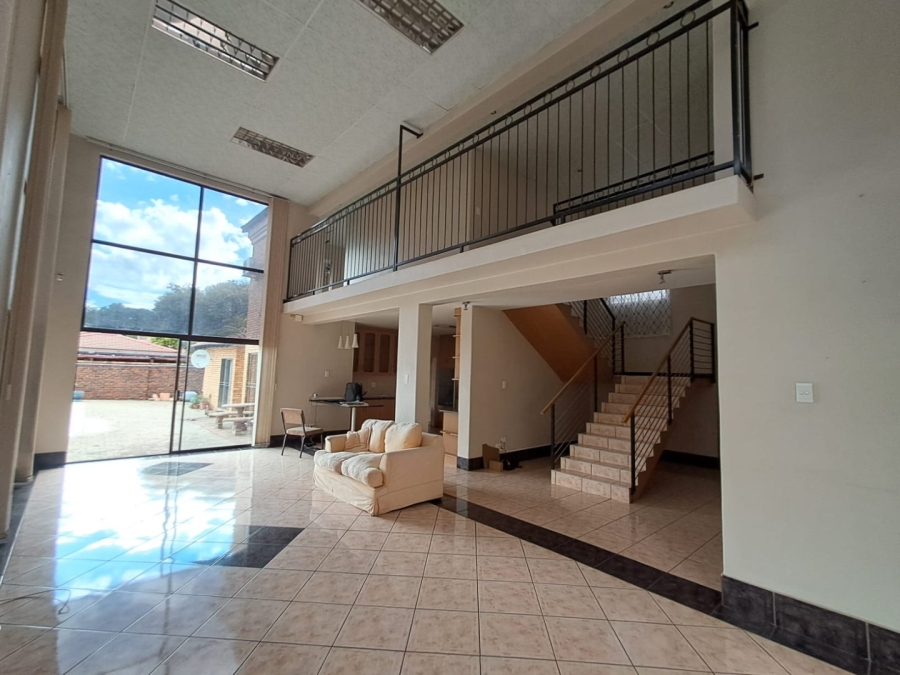 4 Bedroom Property for Sale in Roylglen Gardens Northern Cape